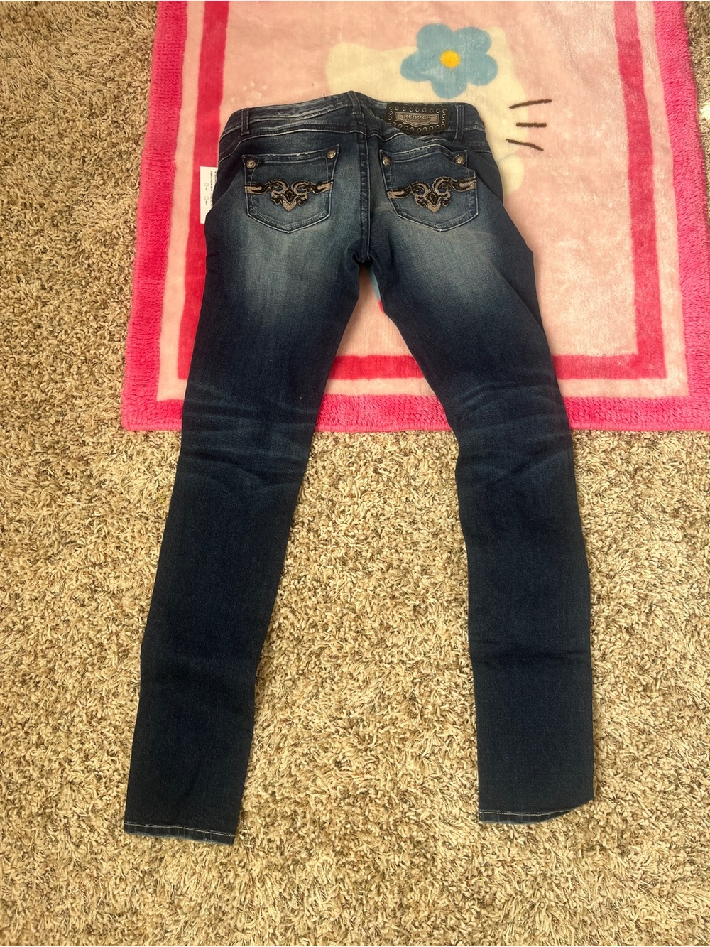 Women’s Skinny Dark Blue Wash Jeans with Embroidered Back Pockets